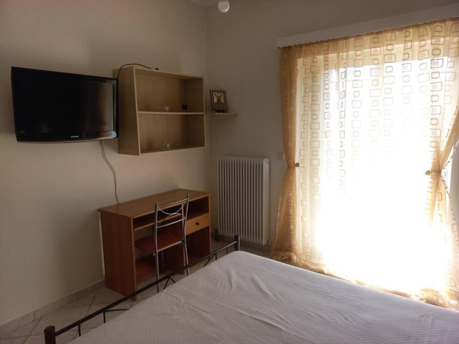 Stefkas Apartment1 パトラ エクステリア 写真