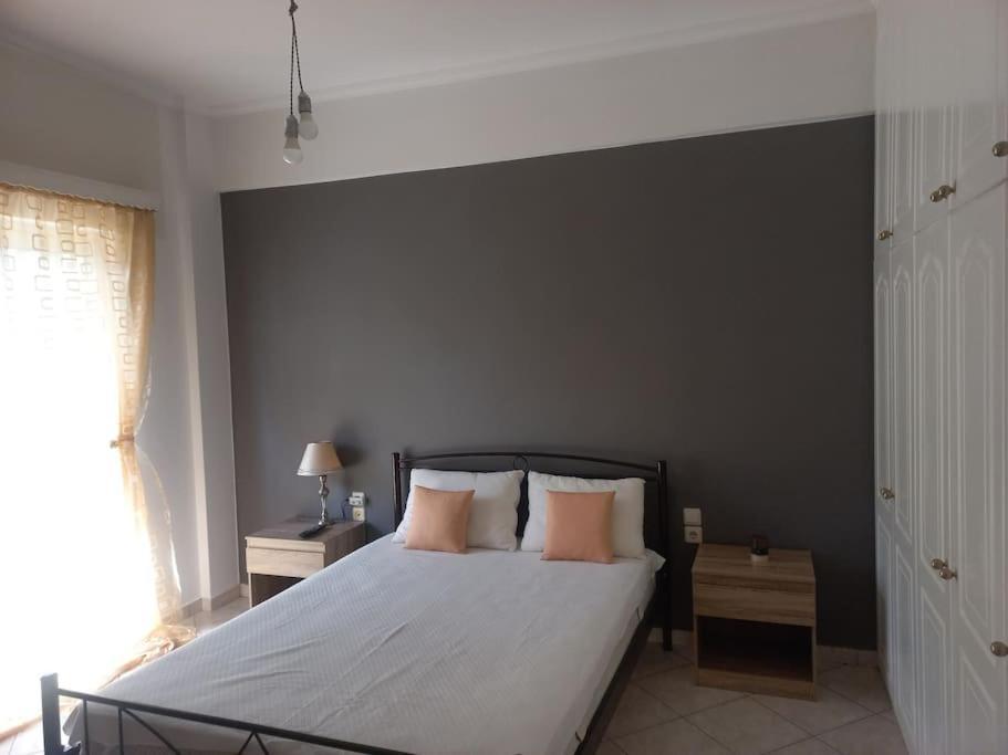 Stefkas Apartment1 パトラ エクステリア 写真